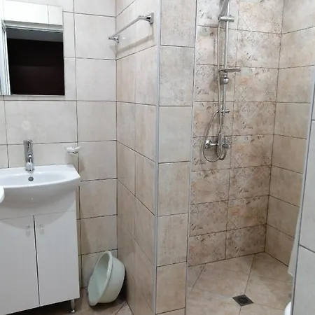 Ianakiev Gæstehus 3*