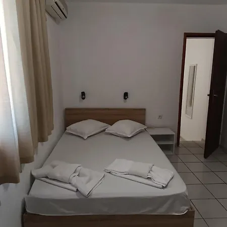 янакиев Къща за гости 3*