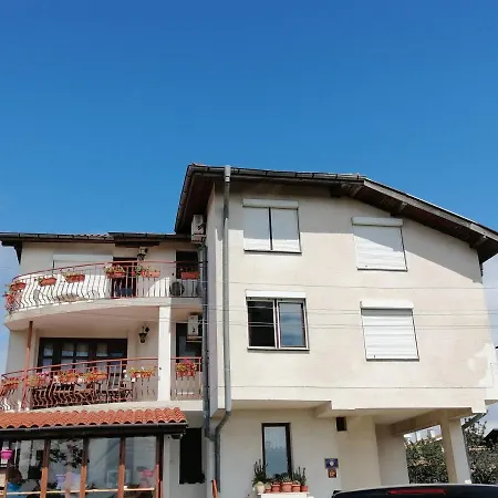 Guest house Ianakiev 3*