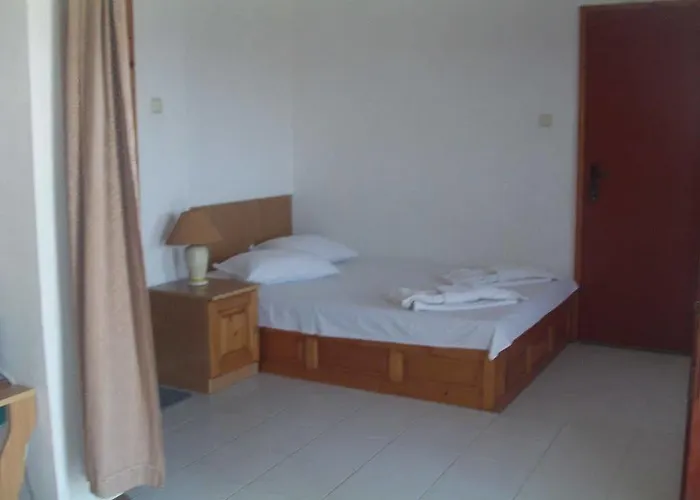 Ianakiev 3* 切尔诺莫雷茨